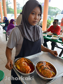 Asam-Pedas-Mak-Pon-Parit-Jawa-Muar-Johor