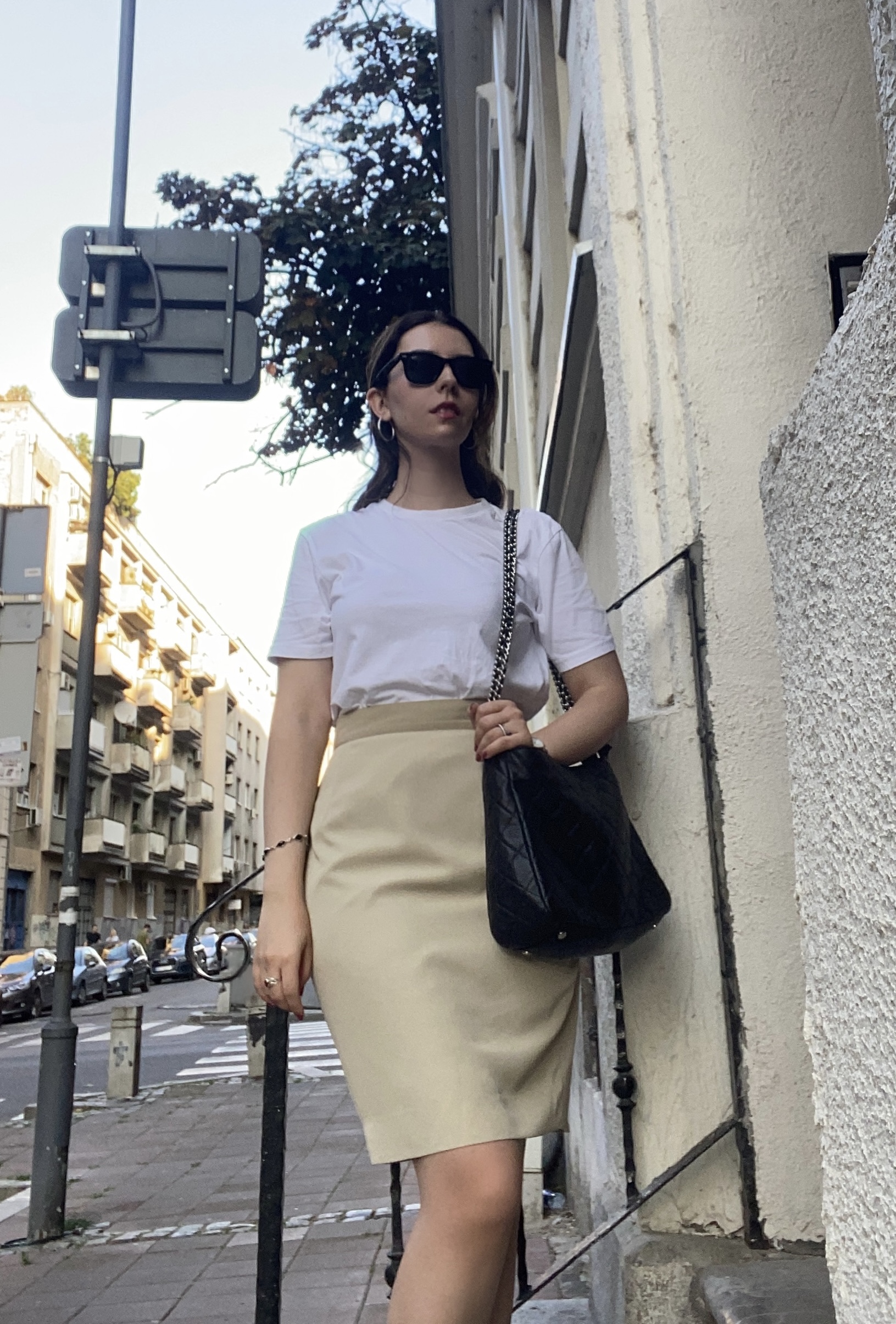 Tight Green Pencil Skirt White Top Wide Black Belt With Gold Metal Buckle  and Leopard Print High Heels | Fashion, Girl street fashion, Girl fashion