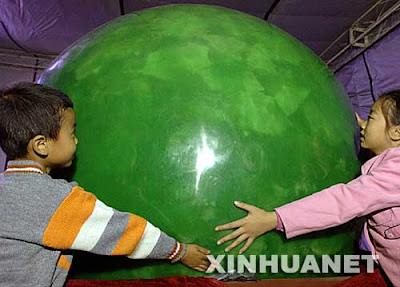 world’s largest luminous crystal