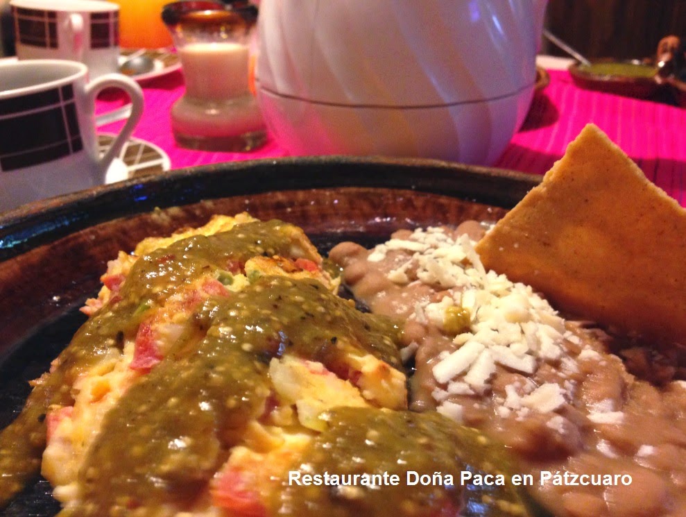 Enjoy a traditional mexican breakfast in Pátzcuaro at Doña Paca Restaurant
