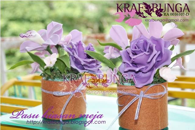 Clay flowers by Krafbunga Pasu hiasan meja bunga ros ungu 