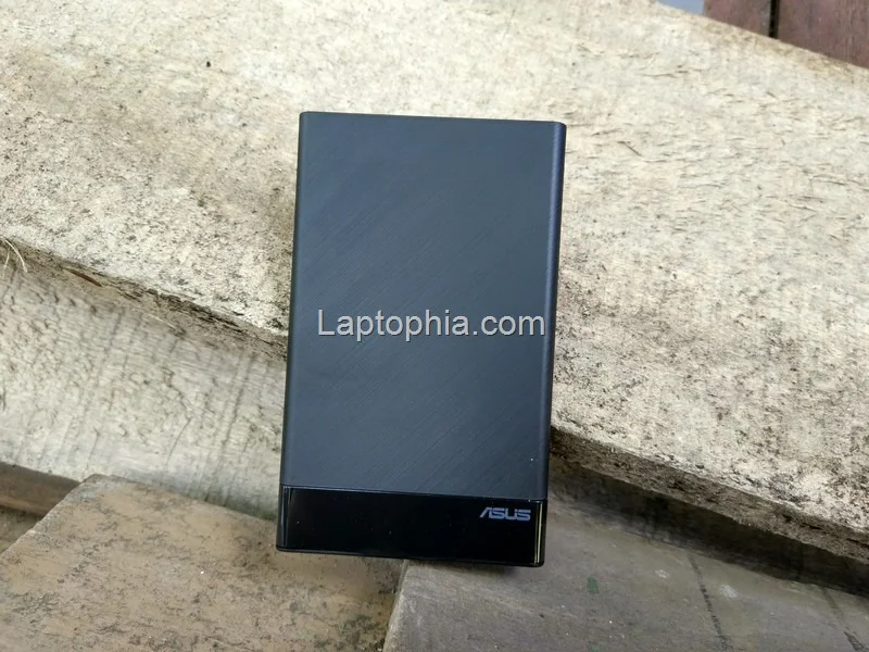 Desain Asus Zenpower Slim 3000mAh