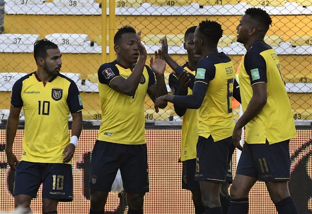 Ecuador alista el posible once titular contra Colombia 