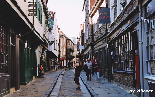 Shambles-strada-medievala-York