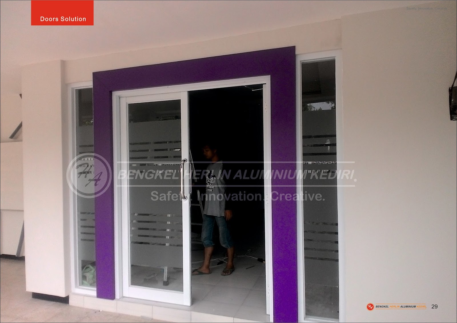 Jual Aneka Pintu Aluminium Kaca Untuk Kantor Bank Sekolah 