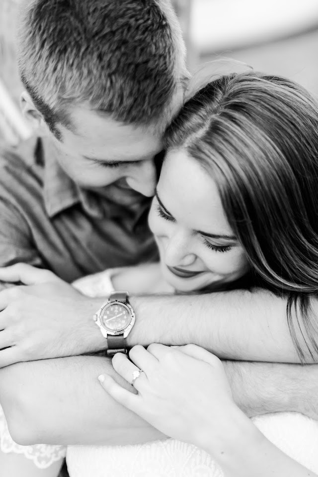 Downtown Annapolis Engagement Photos | Photos by Heather Ryan Photography