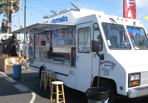 Mariscos German Truck in Ocean Beach