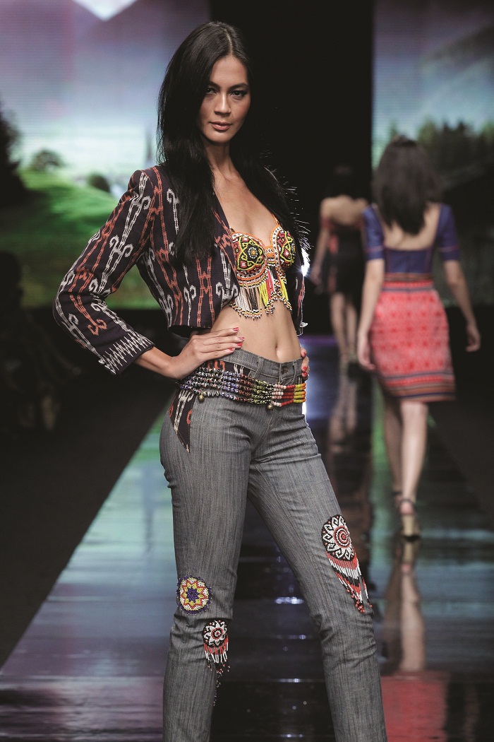 Model Cantik dan Tertinggi di Indonesia - Portal Berita