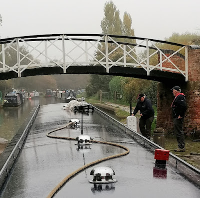 Dsy-13_20221020_Oxford-Canal-Lock.jpg