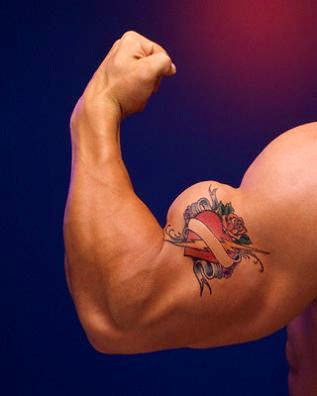 TATTOOS FOR MEN: Heart Tattoo Design on Biceps