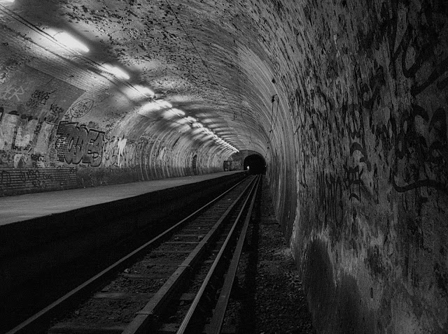 jiemve, le temps d'une pose, Paris, Haxo, urbex, station métro