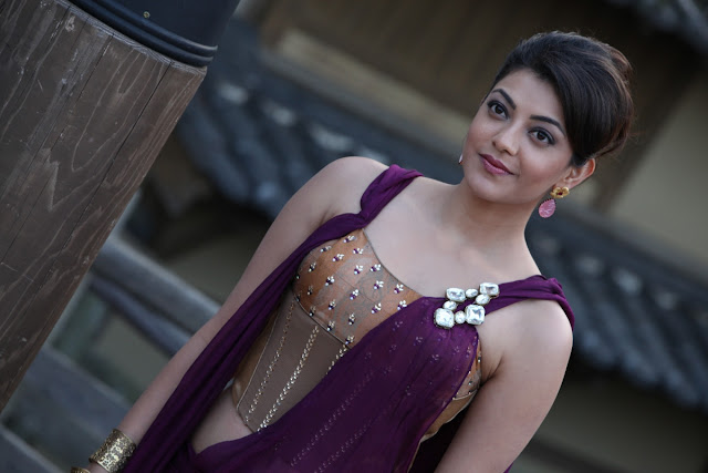 kajol agarwal navel wallpapers