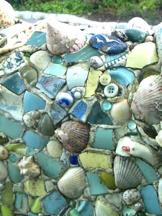mosaic mailbox details