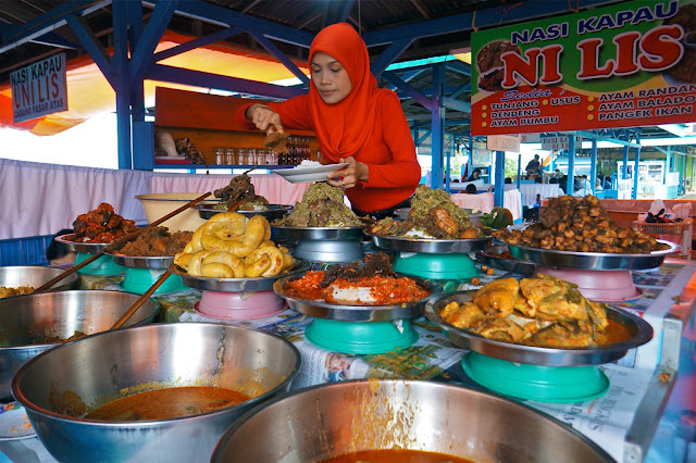 Nikmatnya Nasi Kapau Khas Minangkabau