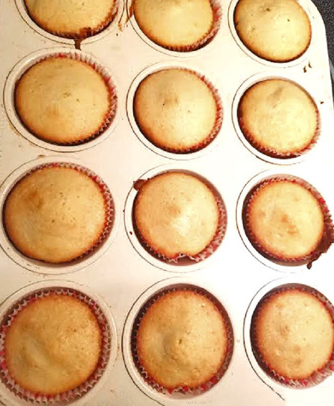 vanilla cupcakes made from scratch