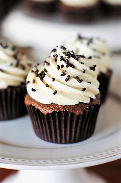 Chocolate Cupcakes with Vanilla Buttercream Frosting  The BEST Light & Fluffy Chocolate Cupcakes + Vanilla Buttercream Frosting
