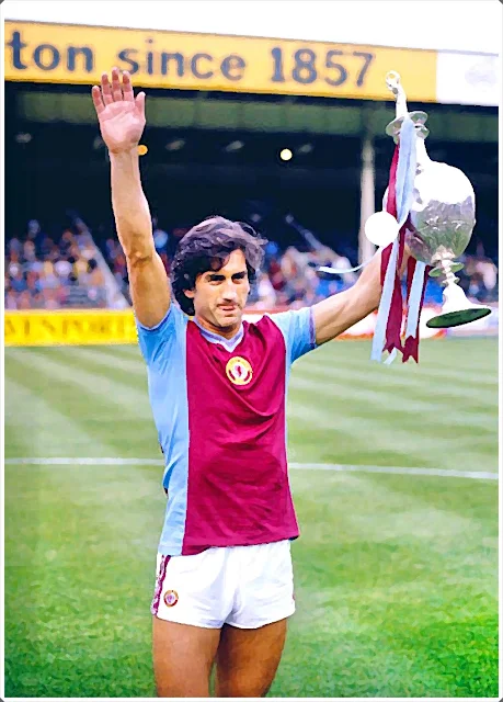 Dennis Mortimer Aston Villa