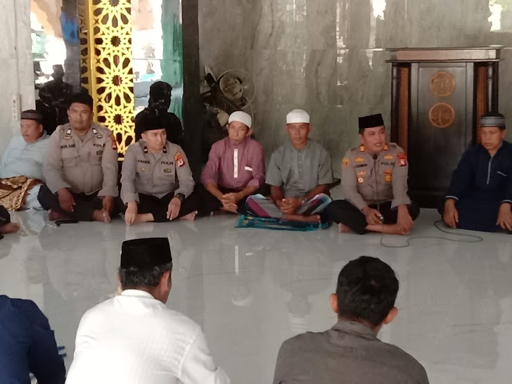 Polsek Galut Laksanakan Giat Jum’at Curhat di Masjid Nurul Muslimin Desa Maccini Sombala