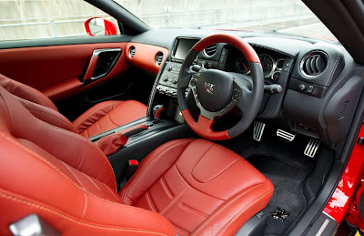 2014 Nissan GT-R Interior