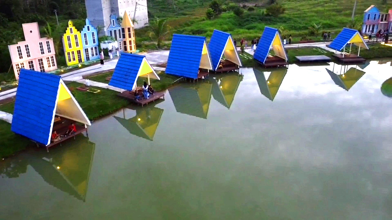 Pondok Gazebo di Objek Wisata Lepung Kurnia