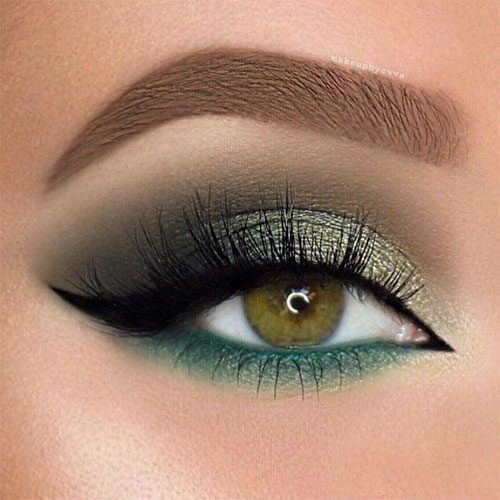 Maquillaje de ojos verdes con sombras verdosas