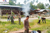 Bersama Masyarakat, Babinsa Gotong-royong Bersihkan Lingkungan Desa