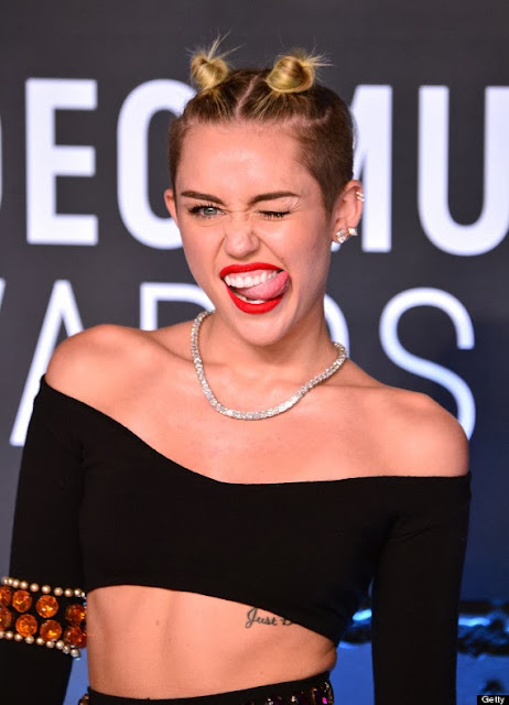 Miley Cyrus Wallpapers