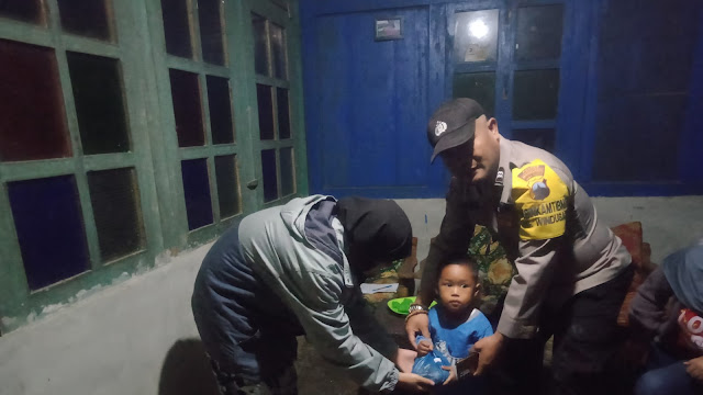 Program Anak Sejahtera Cegah Stunting, Polsek Windusari Dampingi Kader Posyandu Kunjungi Warga