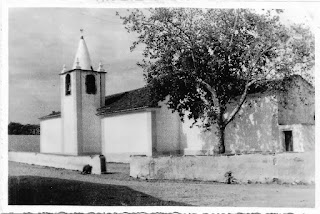 CHURCH / Demolida Igreja N. Sr.ª da Graça de Póvoa e Meadas, Castelo de Vide, Portugal