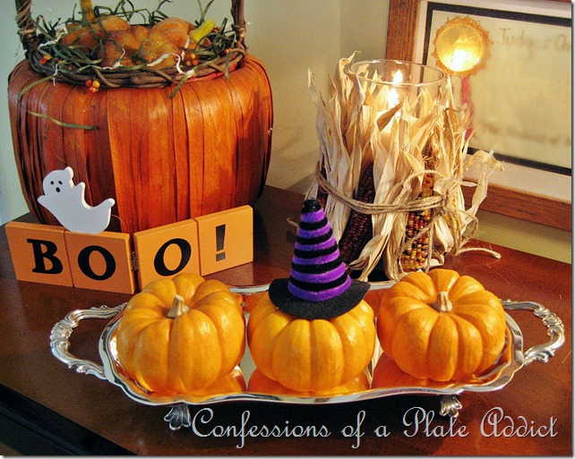 Fall vignette Hall chest vignette2
