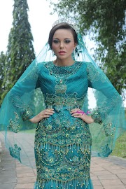 Top Terbaru Baju Pengantin Warna Hijau Emerald