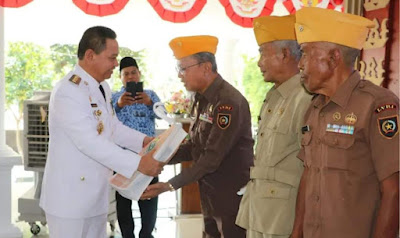  Pj Bupati Ramah Tamah Bersama Perintis Kemerdekaan dan Veteran Muara Enim 