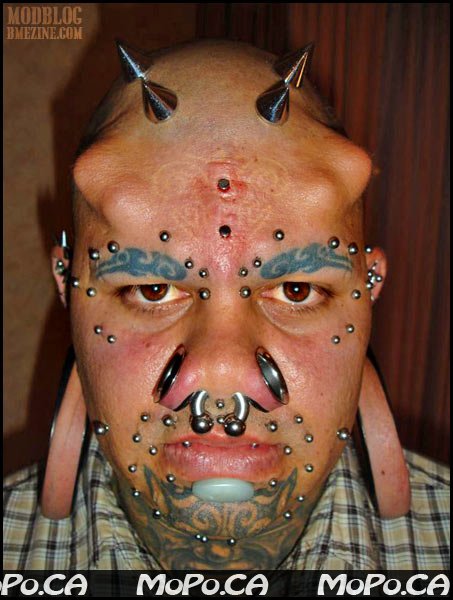 6 Eyelid Tattoos