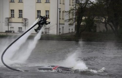 Hydro jet pack