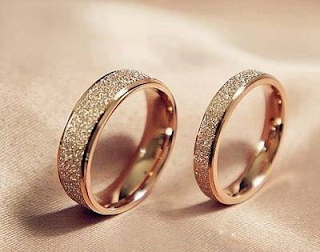  selalu menjadi daftar model cincin kawin emas untuk laki-laki dan perempuan dalam ijab kabul 4 Model Cincin Kawin Yang Lagi Trend Saat Ini