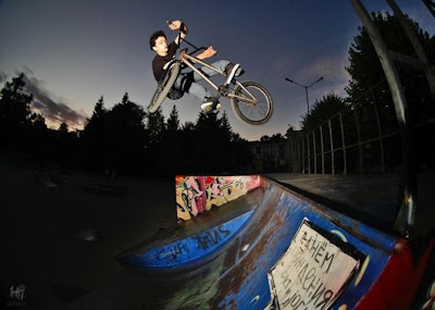 Amazing Bicycle Stunts Photography