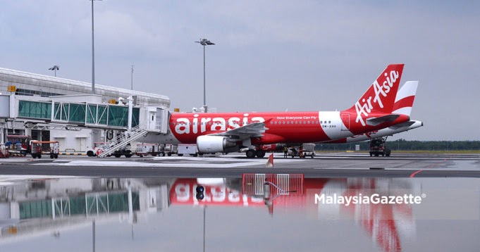 AirAsia kenakan caj RM20, RM30 untuk daftar masuk di 