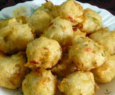 Resepi Cucur Ikan Bilis Lembut Di Dalam Rangup Di Luar 