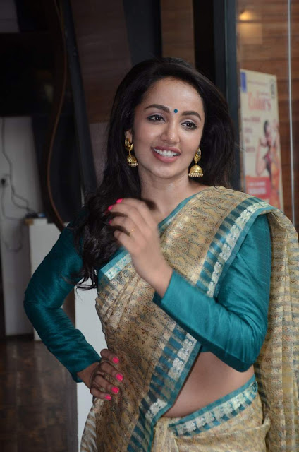 Tejaswi madivada in saree latest images