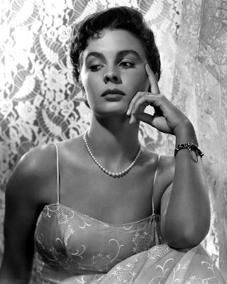 Lovely Lady of the Week Jean Simmons