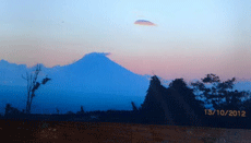Penampakan Benda Mirip Ufo Di Langit Baturiti Bali