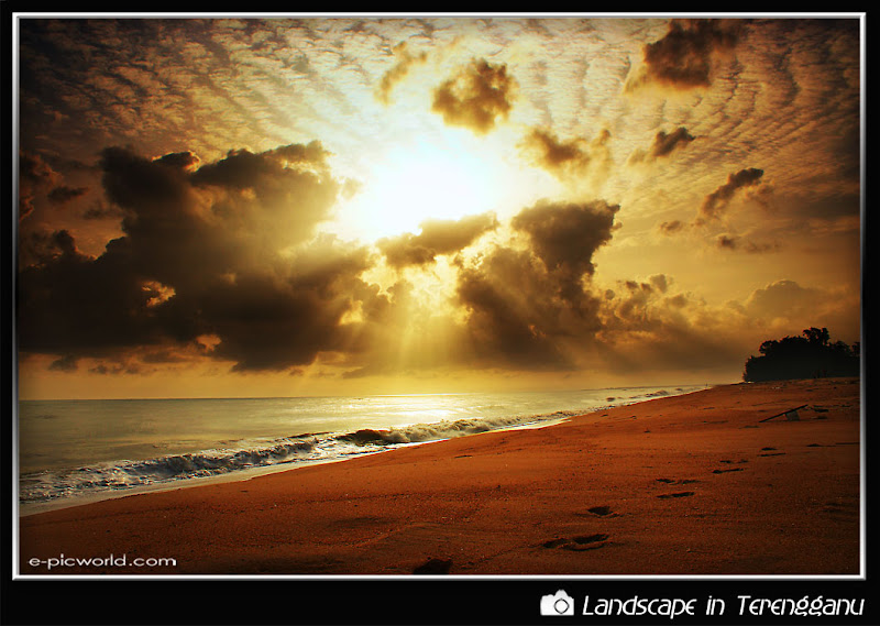 sunrise at tok jembal beach picture