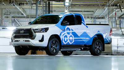 Toyota Hilux and Fortuner revealed with muscular looks - CNET