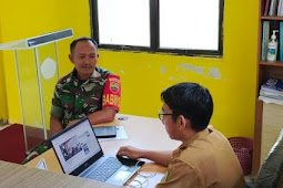 Komsos dengan Kasubbag Pembangunan Kecamatan Bunguran Selatan, Ini yang Disampaikan Babinsa Kurnia