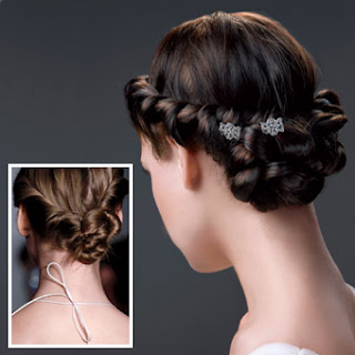 Wedding Hairstyles For Beach Wedding