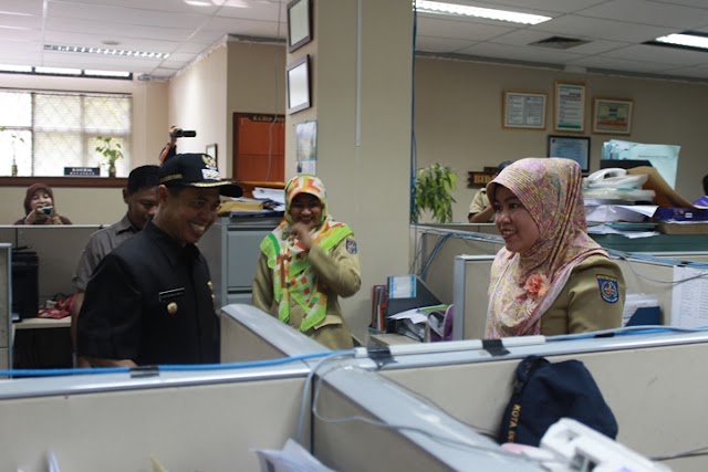 Walikota Sidak Kehadiran PNS Hari Pertama Kerja Pasca Lebaran