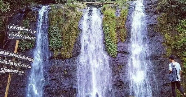 Air Terjun Grenjengan Srikandang Kabupaten Jepara, Jawa ...