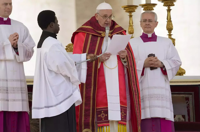 Pope Francis leads Palm Sunday service, bounces back from illness