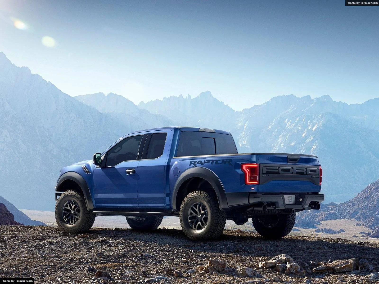 Hình ảnh xe ô tô Ford F-150 Raptor 2017 & nội ngoại thất