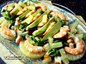 ensalada de marisco aguacate y piña